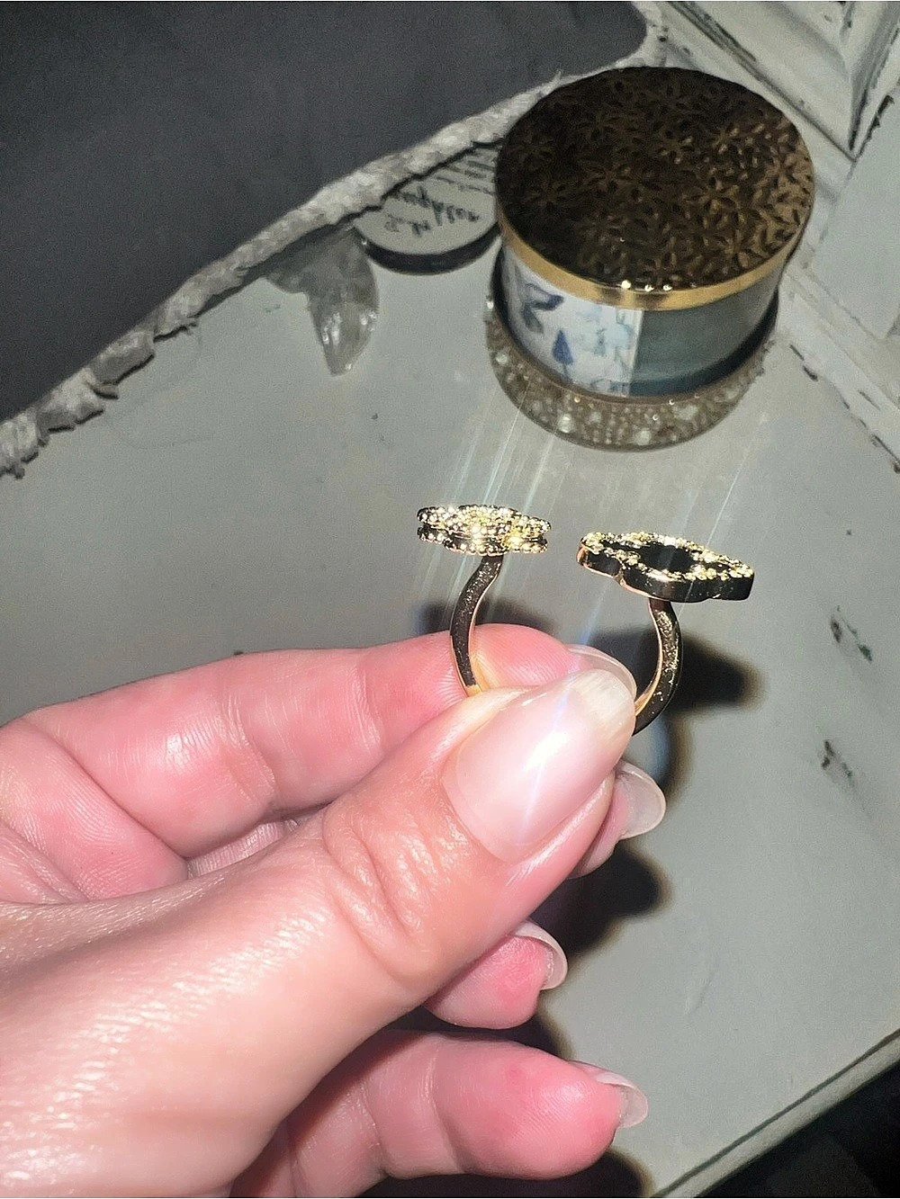Clover Statement Rings Gold & Black Like New